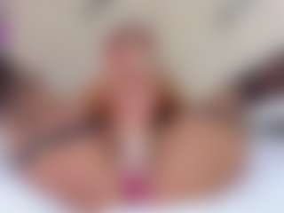 Lia's Live Sex Cam Show