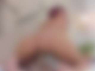 Lia's Live Sex Cam Show