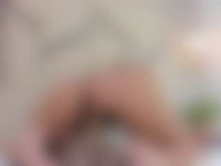 Lia's Live Sex Cam Show