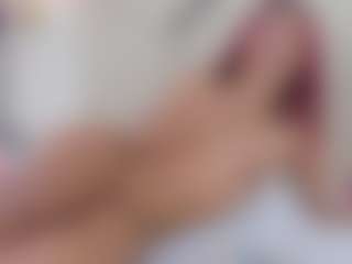 Lia's Live Sex Cam Show