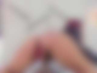 Lia's Live Sex Cam Show
