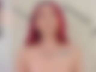 Live cam show with Lia - Small Tits on SpunkLive