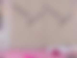 Live cam show with Lia - Skinny on CamClone