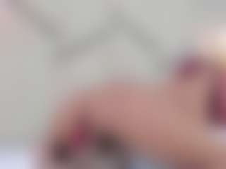 Lia's Live Sex Cam Show