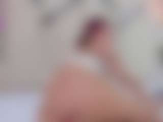 Lia's Live Sex Cam Show