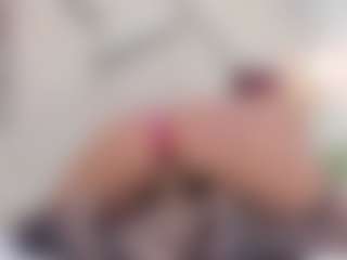 Lia's Live Sex Cam Show