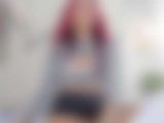 Live cam show with Lia - Mature on Camsoda