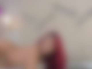 Lia's Live Sex Cam Show