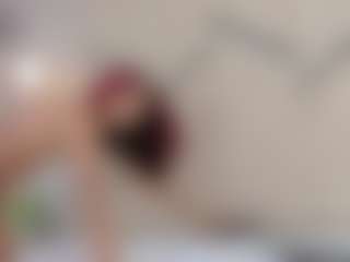 Lia's Live Sex Cam Show