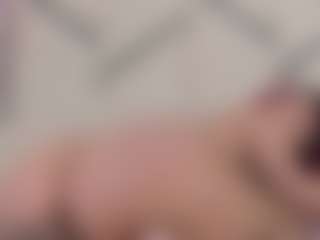 Lia's Live Sex Cam Show