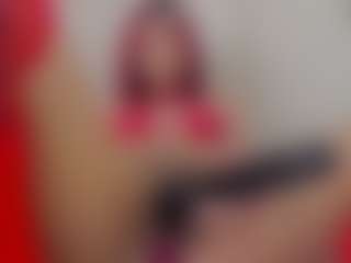 Live cam show with Lia - Squirt Mature on Fapmatic.com
