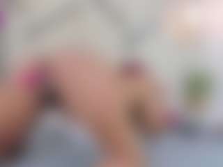 Live cam show with Lia - Ass Clapping on SinfulBabes