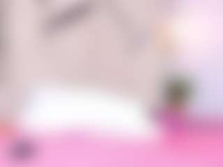 Live cam show with Lia - Teen (18+) on Dolls Live