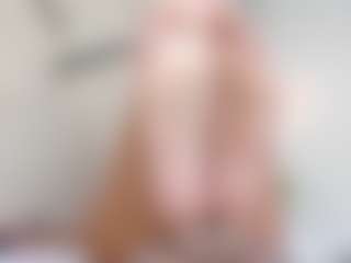 Lia's Live Sex Cam Show