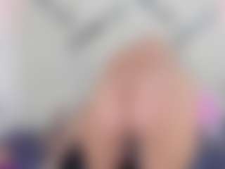 Lia's Live Sex Cam Show
