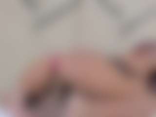 Lia's Live Sex Cam Show
