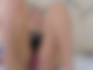 Lia's Live Sex Cam Show