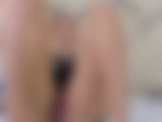 Lia's Live Sex Cam Show