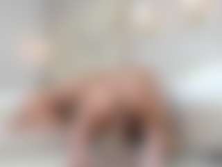 Live cam show with Lia - Squirt on x69.live