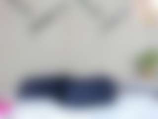Live cam show with Lia - Brown Hair on Instabang