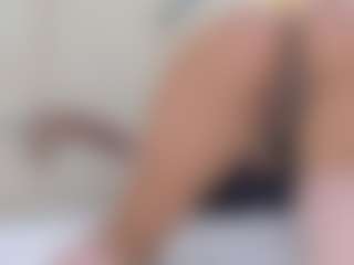 Lia's Live Sex Cam Show