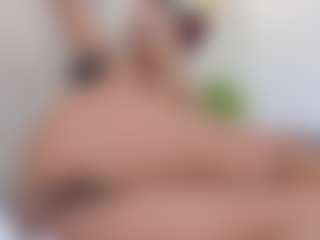 Live cam show with Lia - Brown Hair Petite on galaxygirlnitro.com