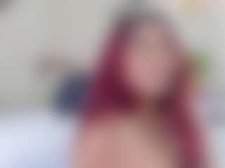 Live cam show with Lia - Anal on LiveSexCams6