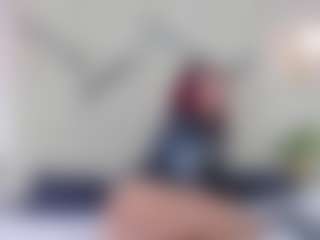 Live cam show with Lia - Hairy Pussy on eurowanks.com