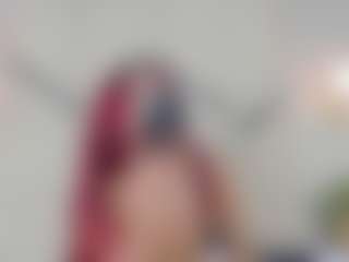 Live cam show with Lia - Small Tits on sexytreat.net