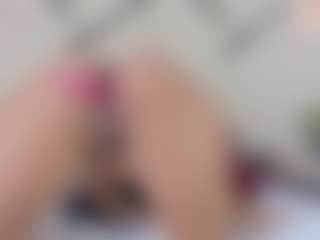 Lia's Live Sex Cam Show