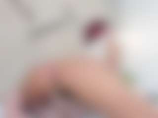 Lia's Live Sex Cam Show
