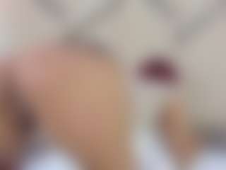 Live cam show with Lia - Sexwebcam Red Hair on AdultVida.com