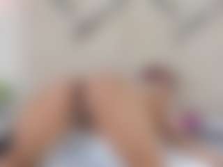 Live cam show with Lia - Blowjob on Camsoda