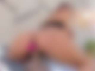 Lia's Live Sex Cam Show