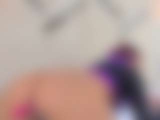 Lia's Live Sex Cam Show
