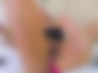 Lia's Live Sex Cam Show