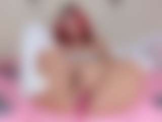Live cam show with Lia - Red Hair Shaved Pussy on Camsoda