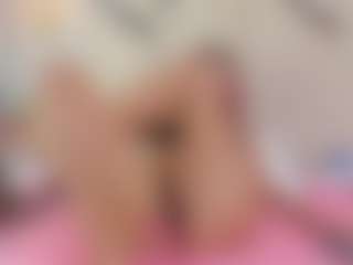 Lia's Live Sex Cam Show