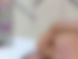 Lia's Live Sex Cam Show