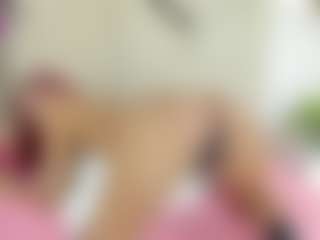Live cam show with Lia - Shaved on CSO-WL