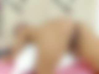 Live cam show with Lia - Small Tits Mature on Camming Site