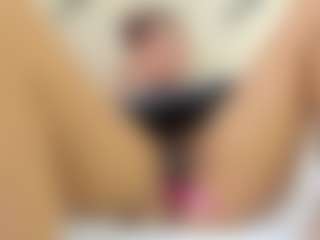 Lia's Live Sex Cam Show