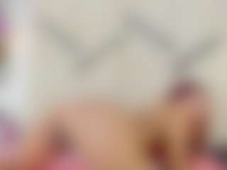 Live cam show with Lia - Red Hair Fetish on Hubzter Live
