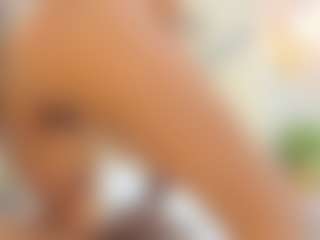 Live cam show with Lia - Young Adult Teen (18+) on eurowanks.com