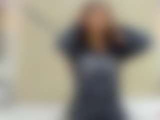 Live cam show with Lia - Fetish on SquirtSoMuch
