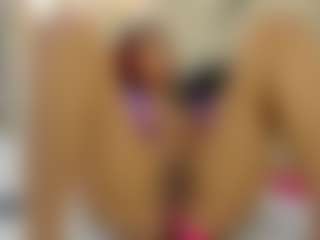 Live cam show with Lia - Small Tits Mature on googirlz