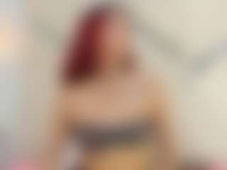 Live cam show with Lia - Hairy Pussy Teen (18+) on Dare Cams