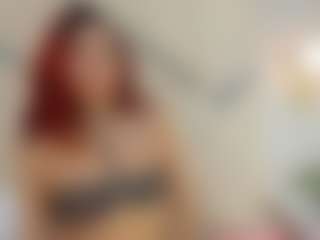 Live cam show with Lia - Hairy Pussy MILF on Pornisteam.com