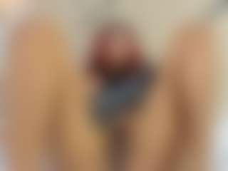Lia's Live Sex Cam Show
