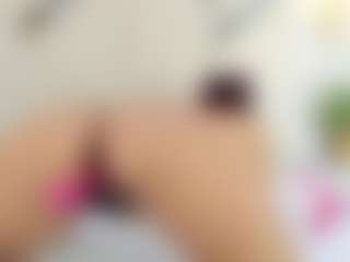 Lia's Live Sex Cam Show